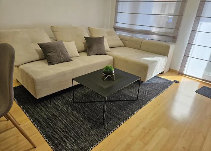Hills Apartment *
